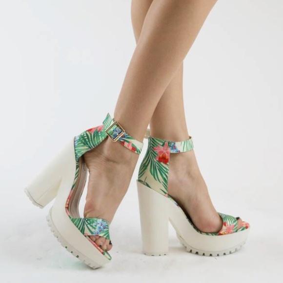 Palm Tree Hibiscus Flower Platform Heeled Sandals - Picture 5 of 5